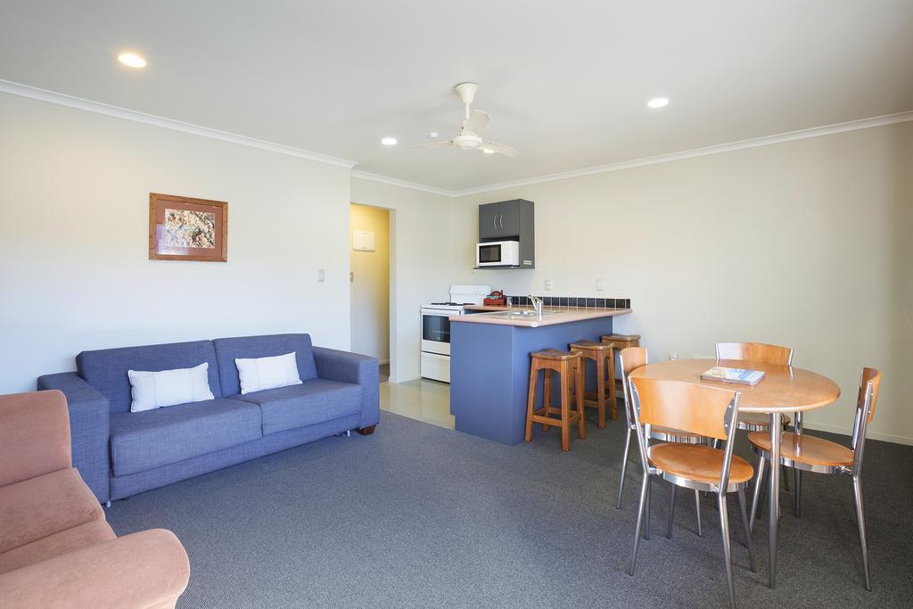 Beach House Motel Papamoa Δωμάτιο φωτογραφία