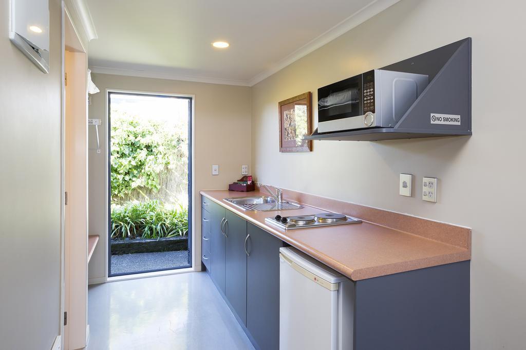 Beach House Motel Papamoa Δωμάτιο φωτογραφία